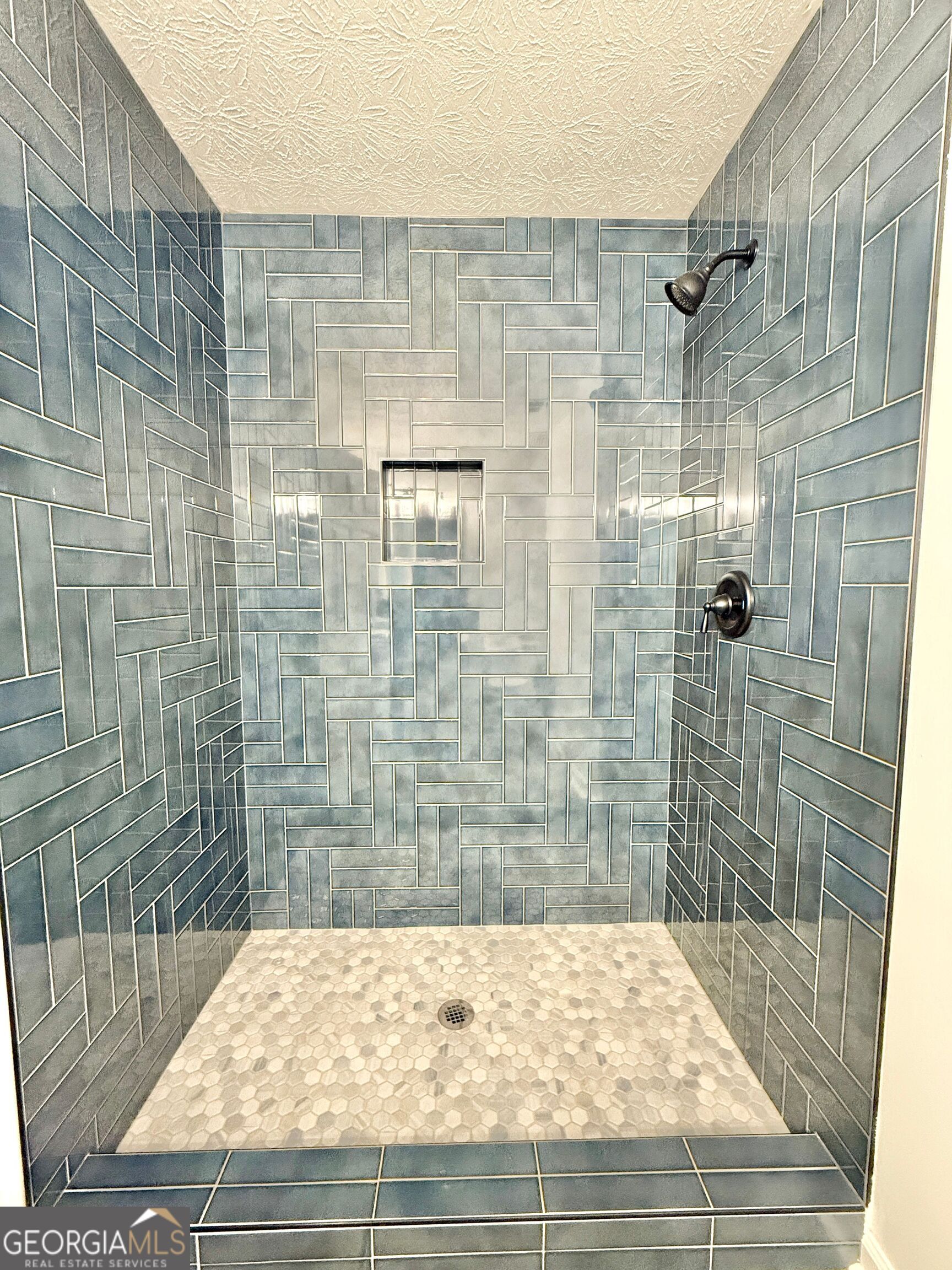 8399 Lake Drive Property Photo 25