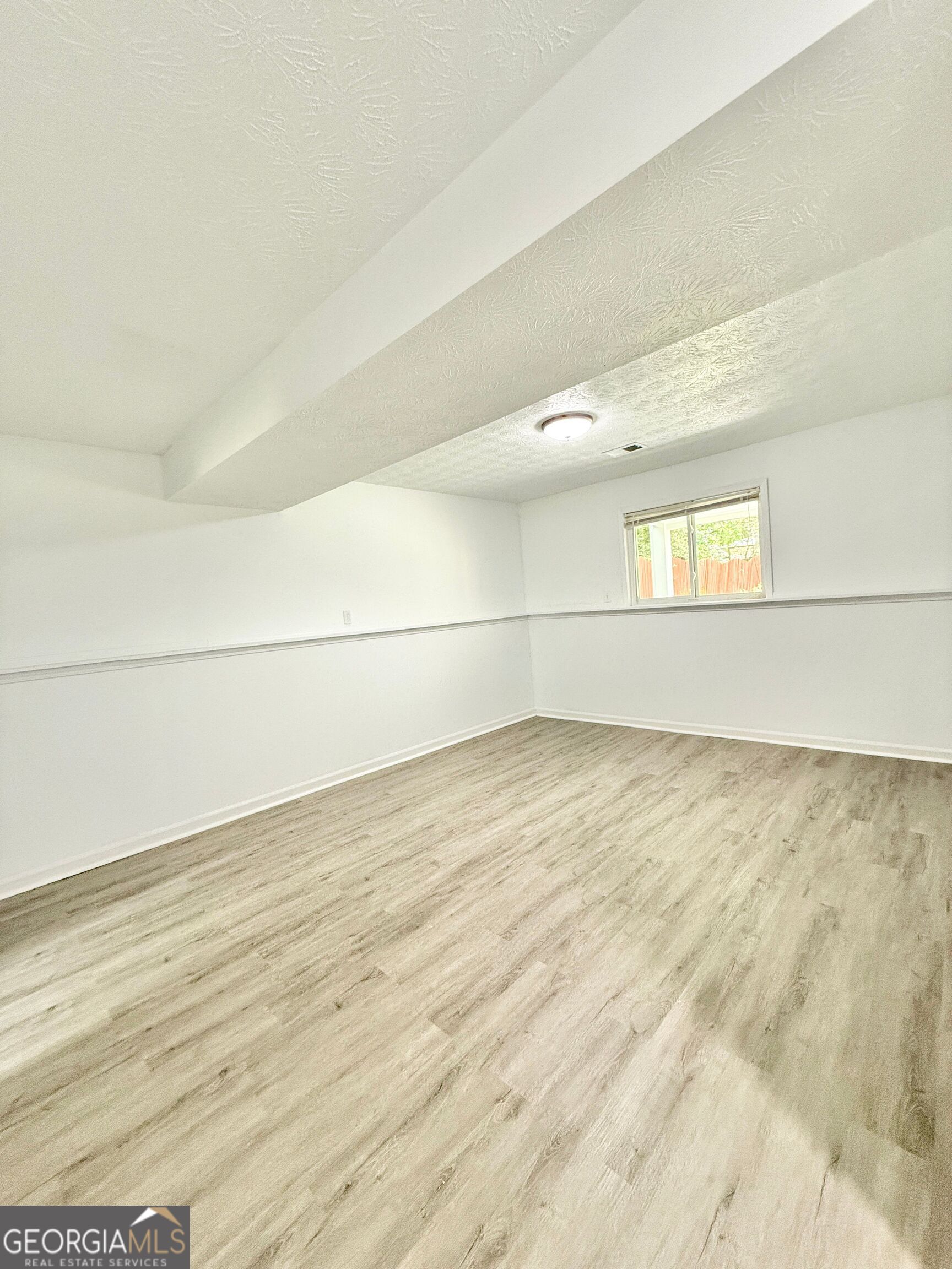 8399 Lake Drive Property Photo 27