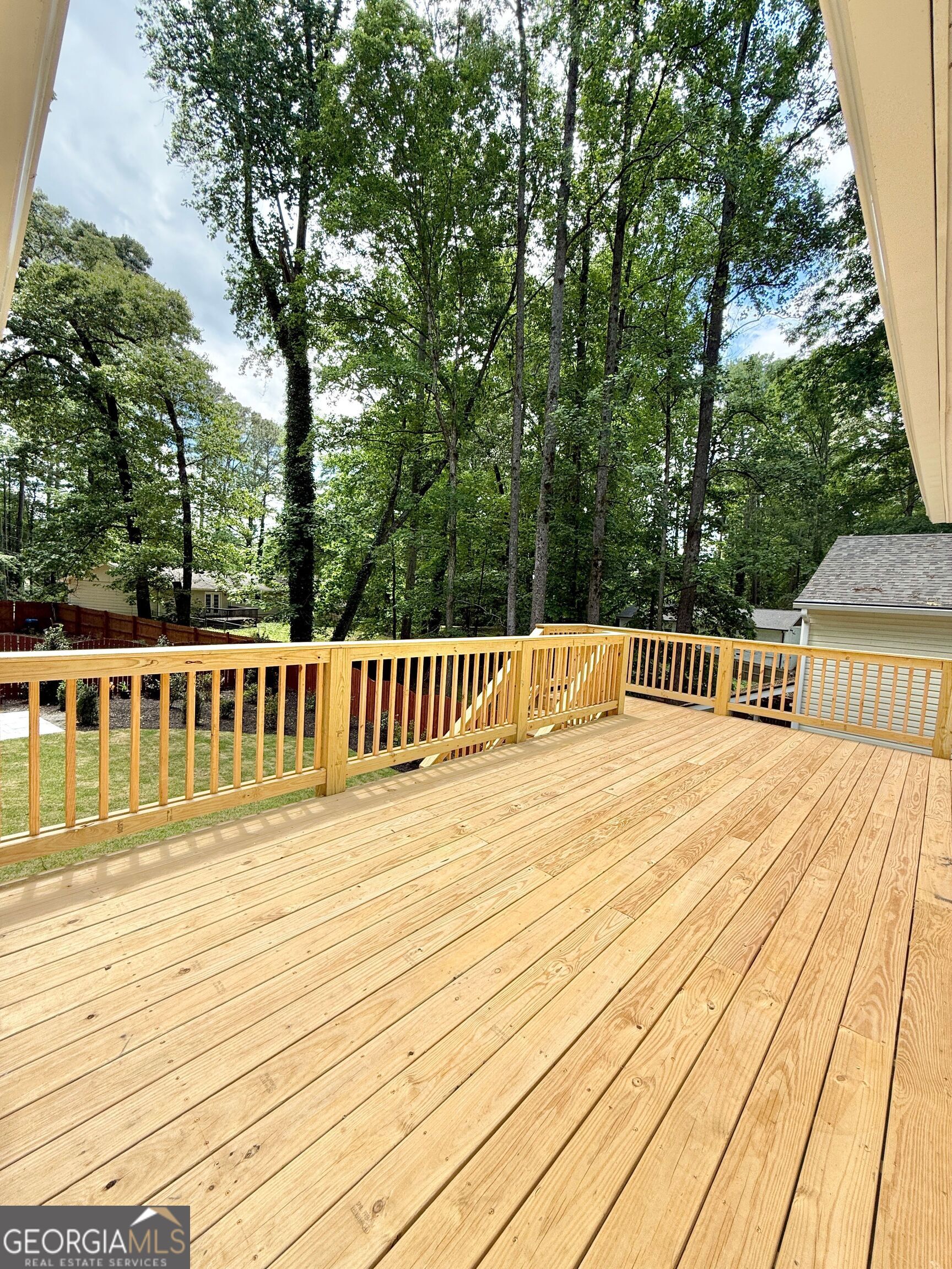 8399 Lake Drive Property Photo 33