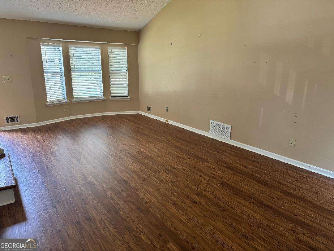 3187 Montheath Pass Property Photo 8