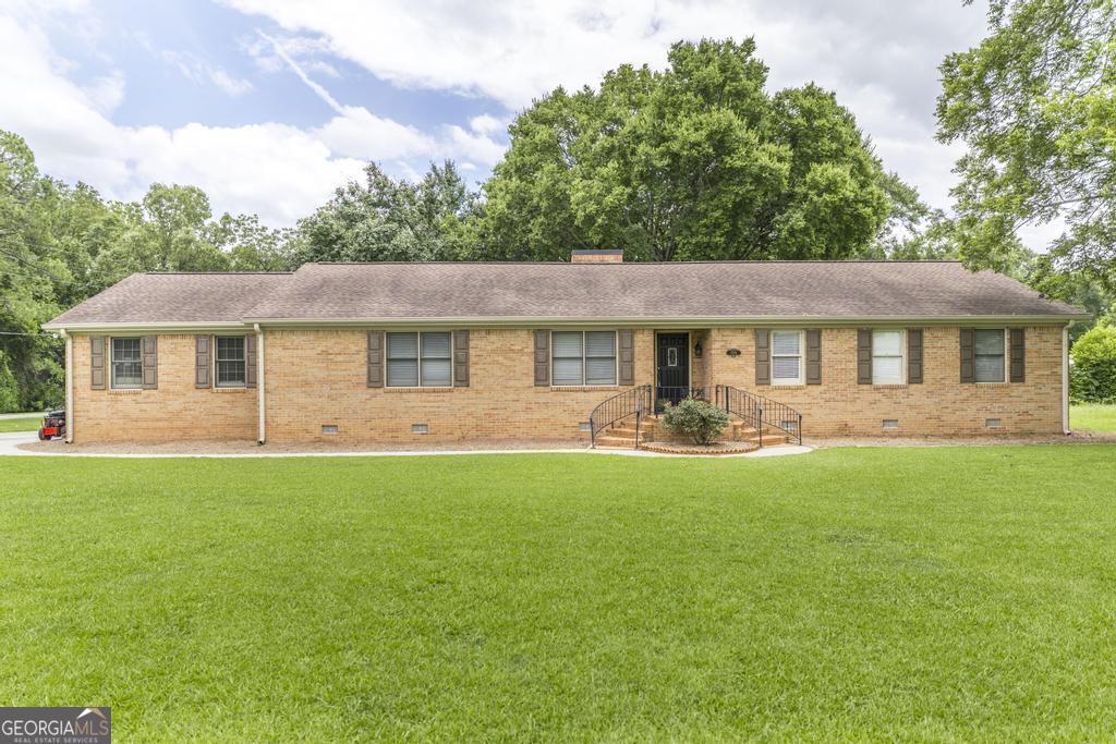 3708 Jones Road Property Photo 1