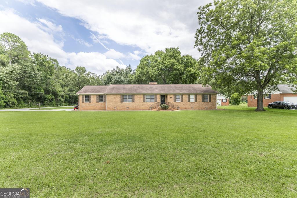 3708 Jones Road Property Photo 4