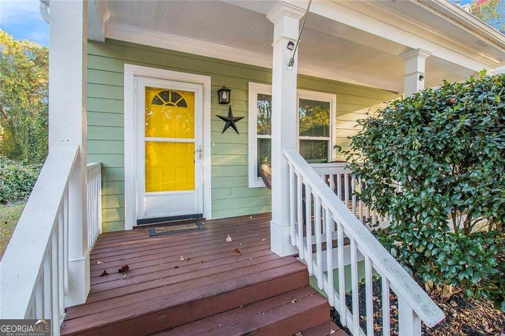 1051 Ada Avenue Nw Property Photo 3