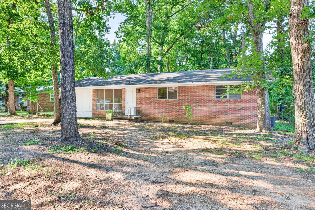 610 Vincent Drive Property Photo 3