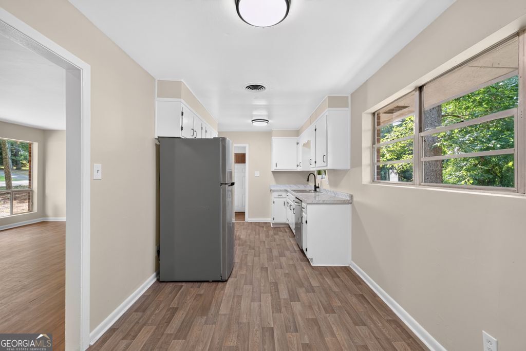 610 Vincent Drive Property Photo 11