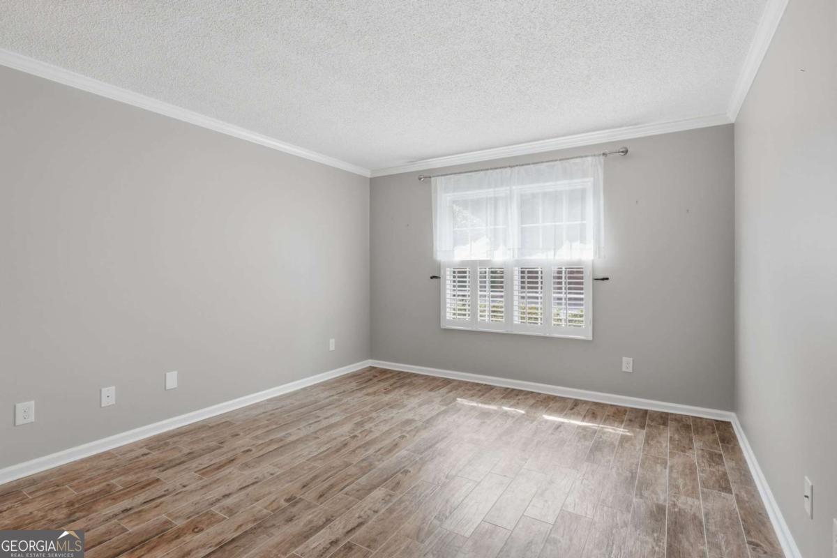 3073 Westwood Way Property Photo 9