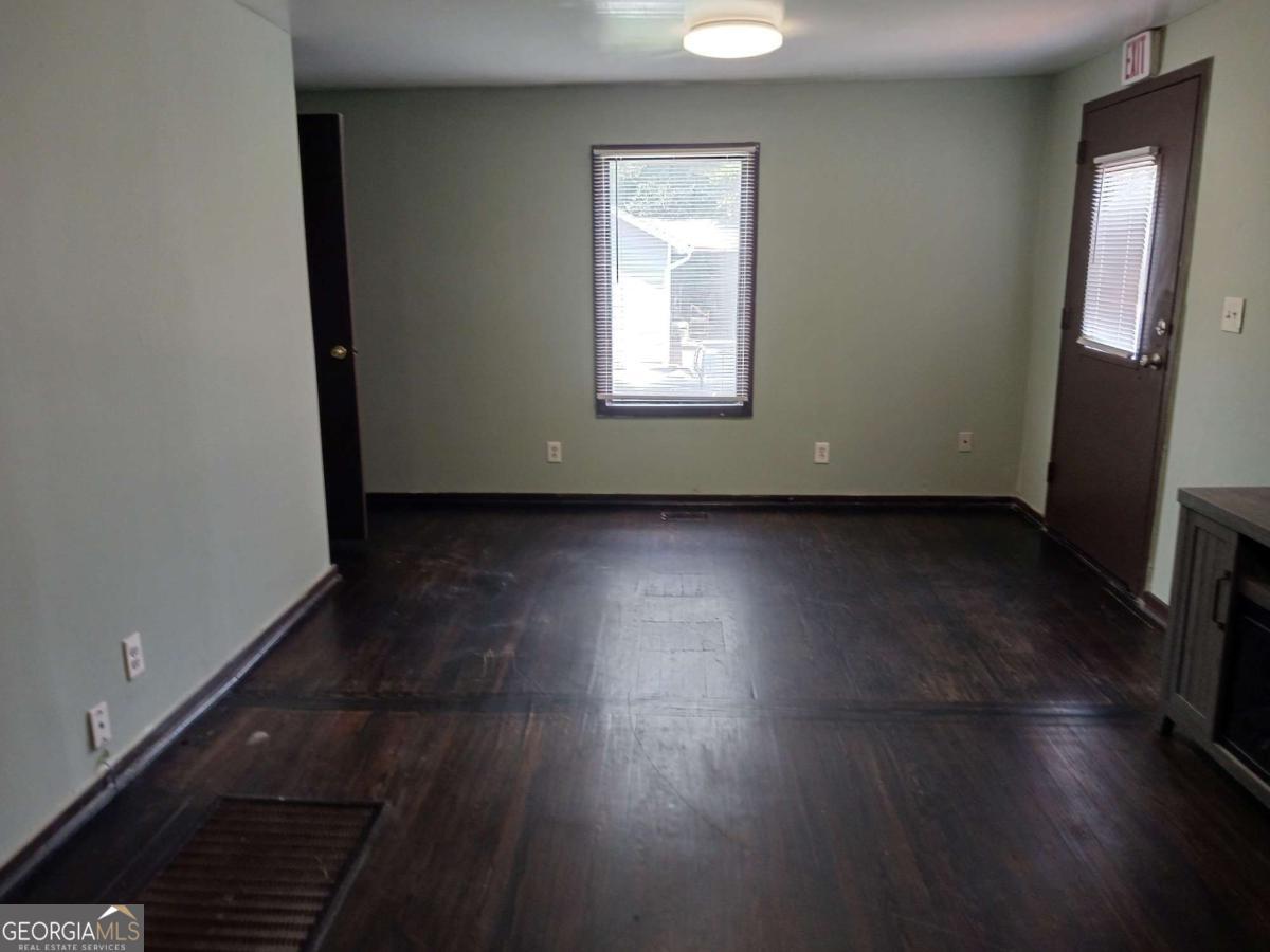 5549 Highway 42 Property Photo 2