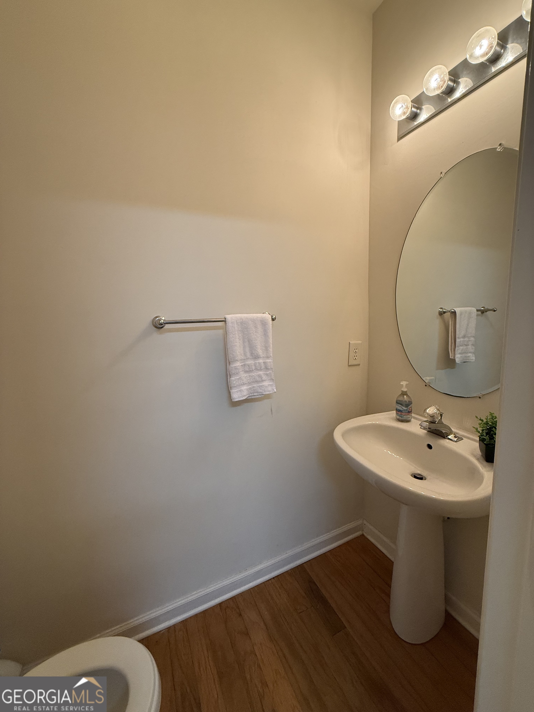 1487 Cove Creek Circle Property Photo 6