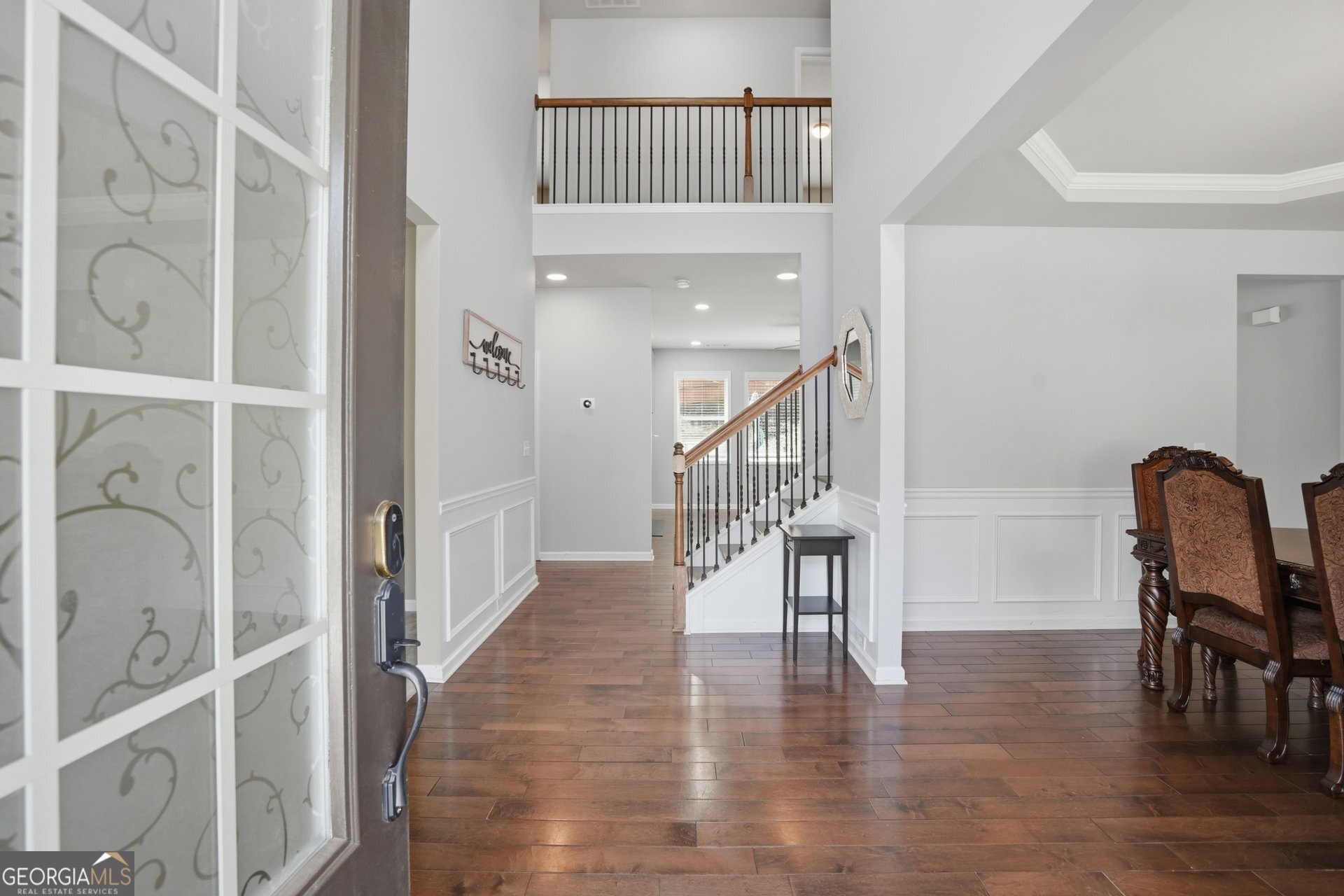 810 Springs Crest Drive Property Photo 3