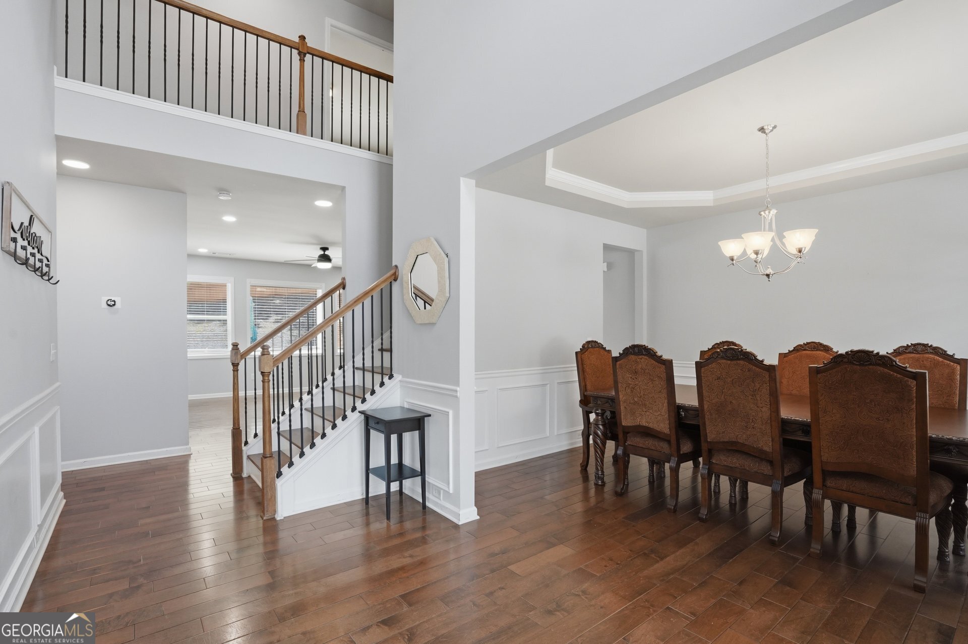 810 Springs Crest Drive Property Photo 4