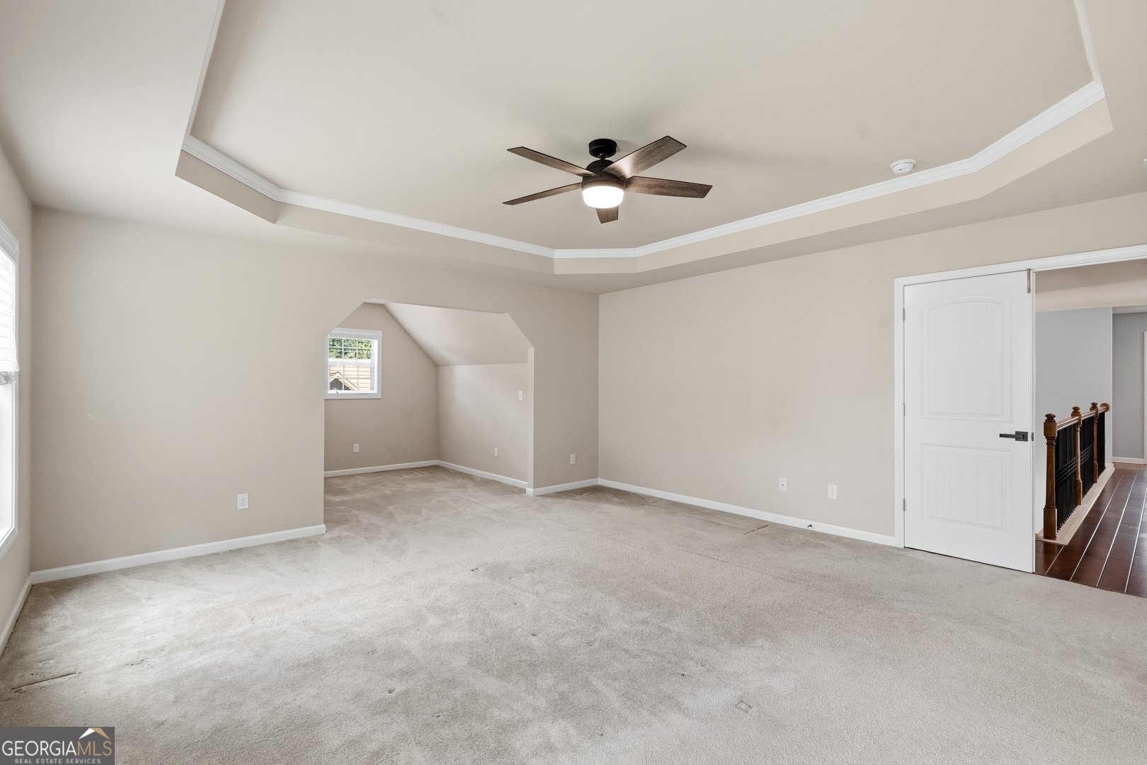810 Springs Crest Drive Property Photo 15