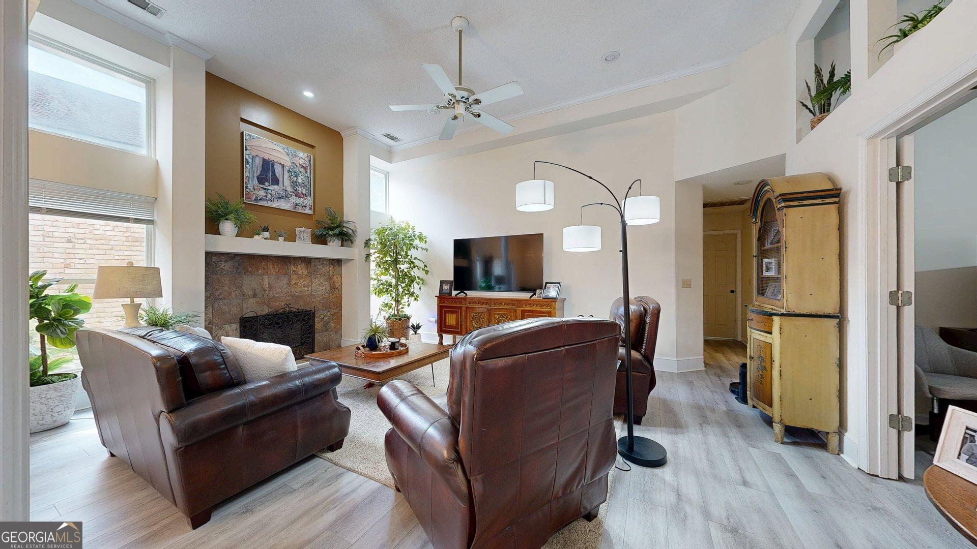 1650 Pondside Drive Property Photo 7