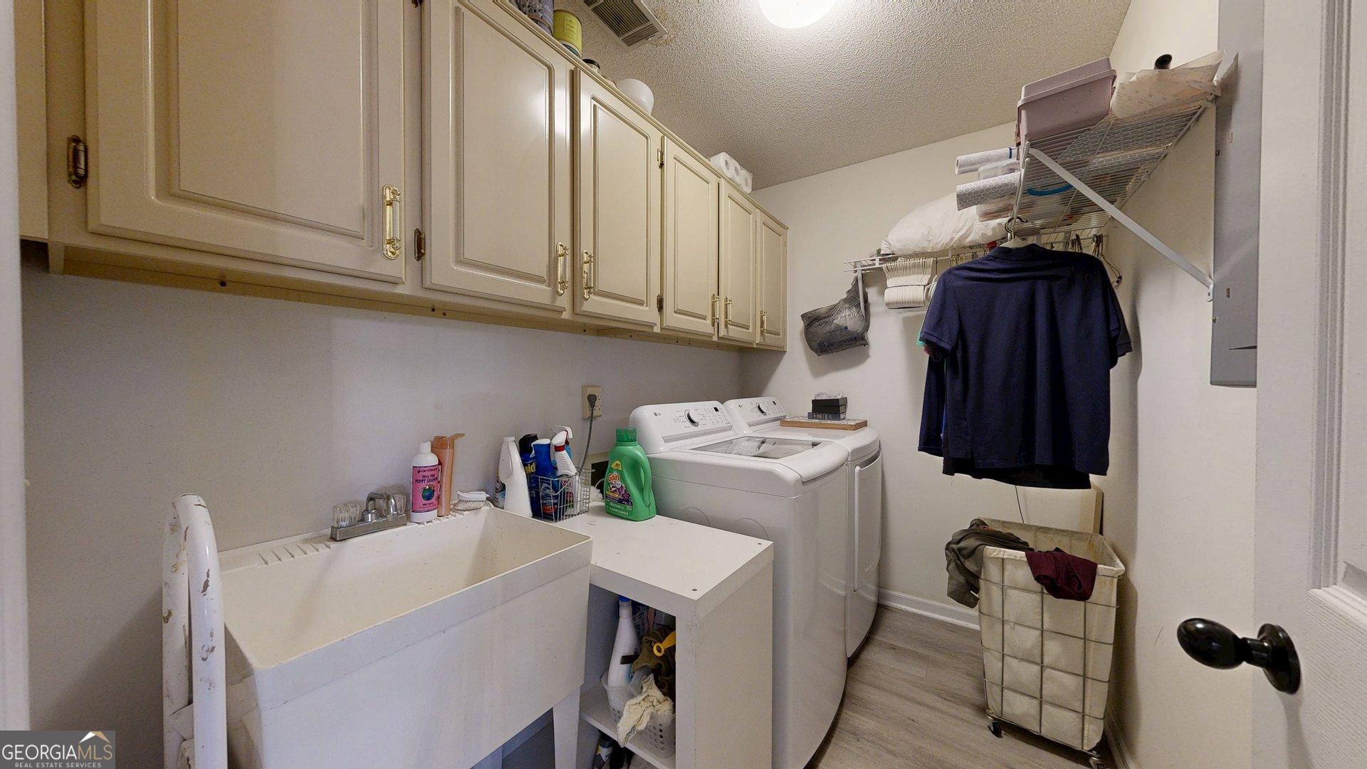 1650 Pondside Drive Property Photo 28
