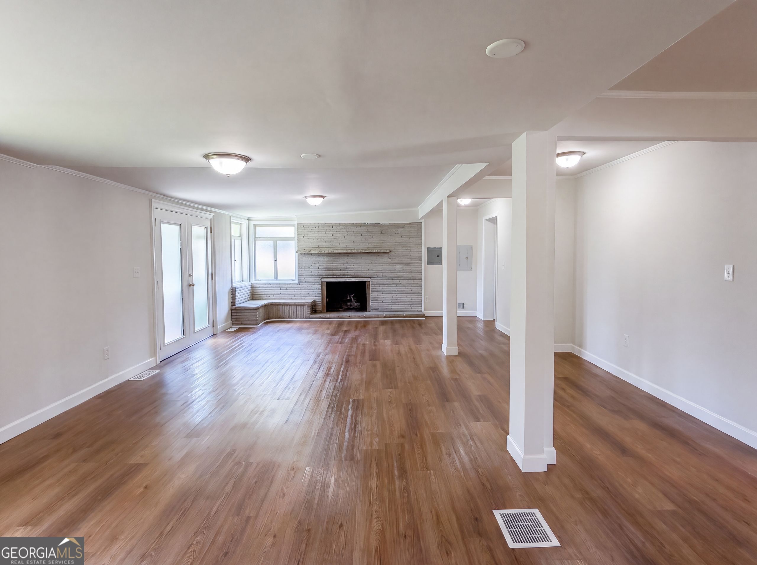 5656 Salem Road Property Photo 3