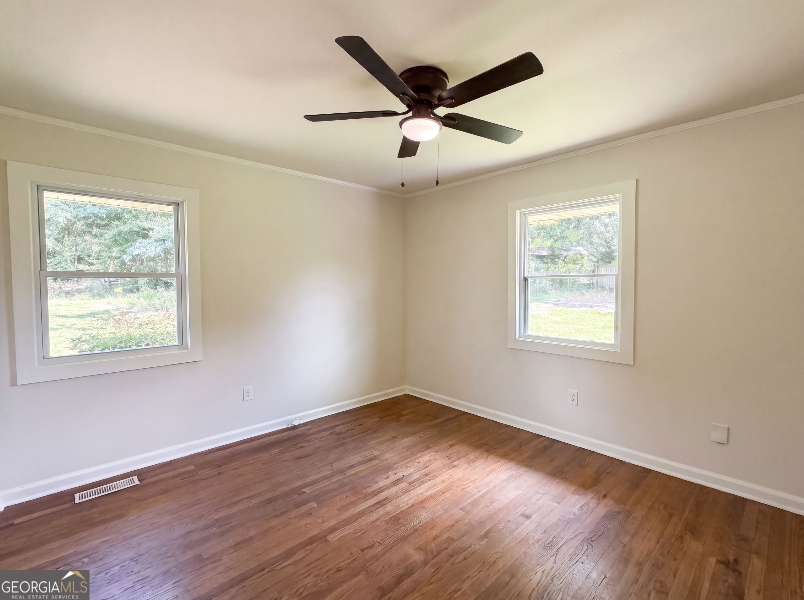 5656 Salem Road Property Photo 13