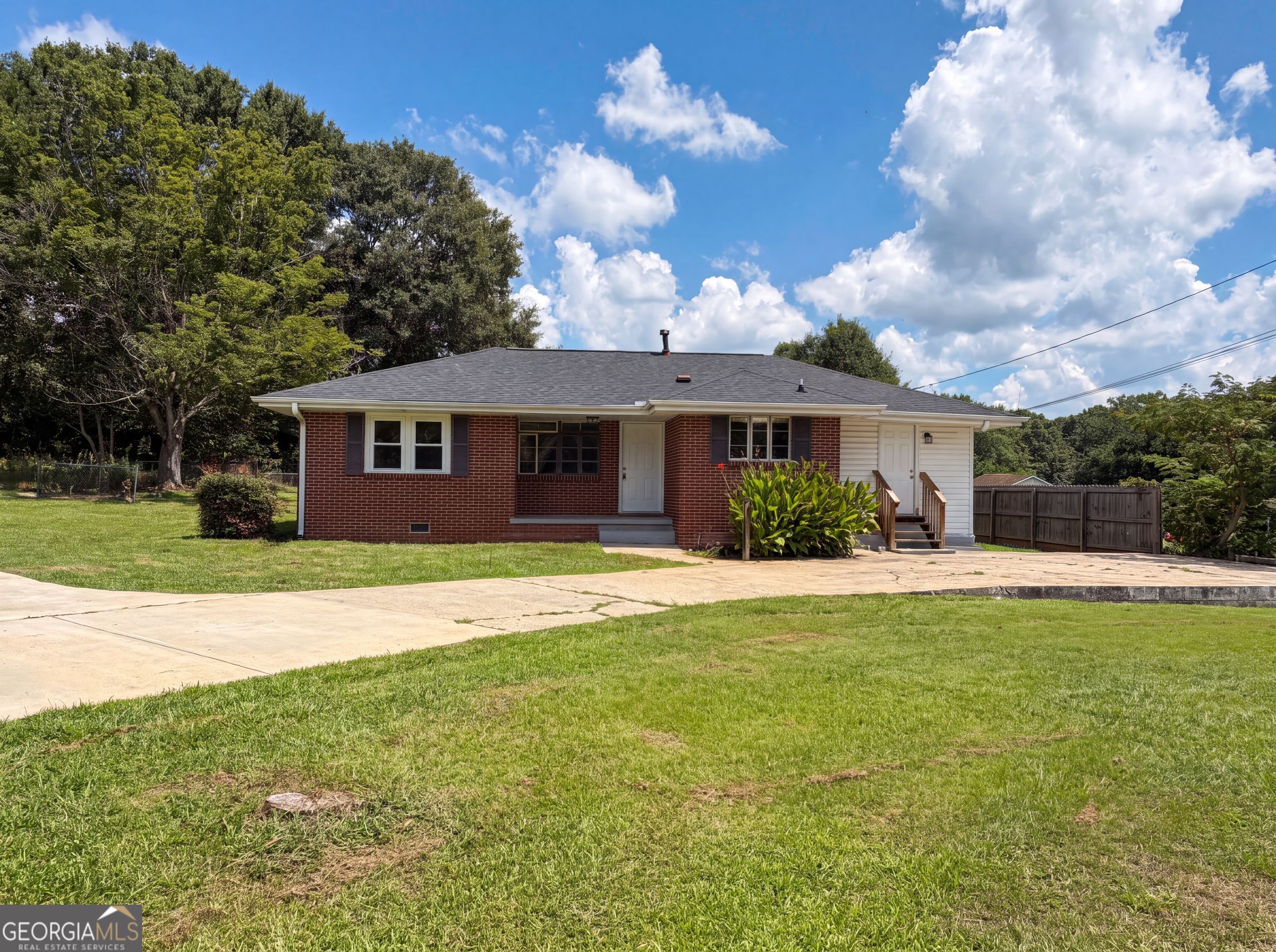 5656 Salem Road Property Photo 22