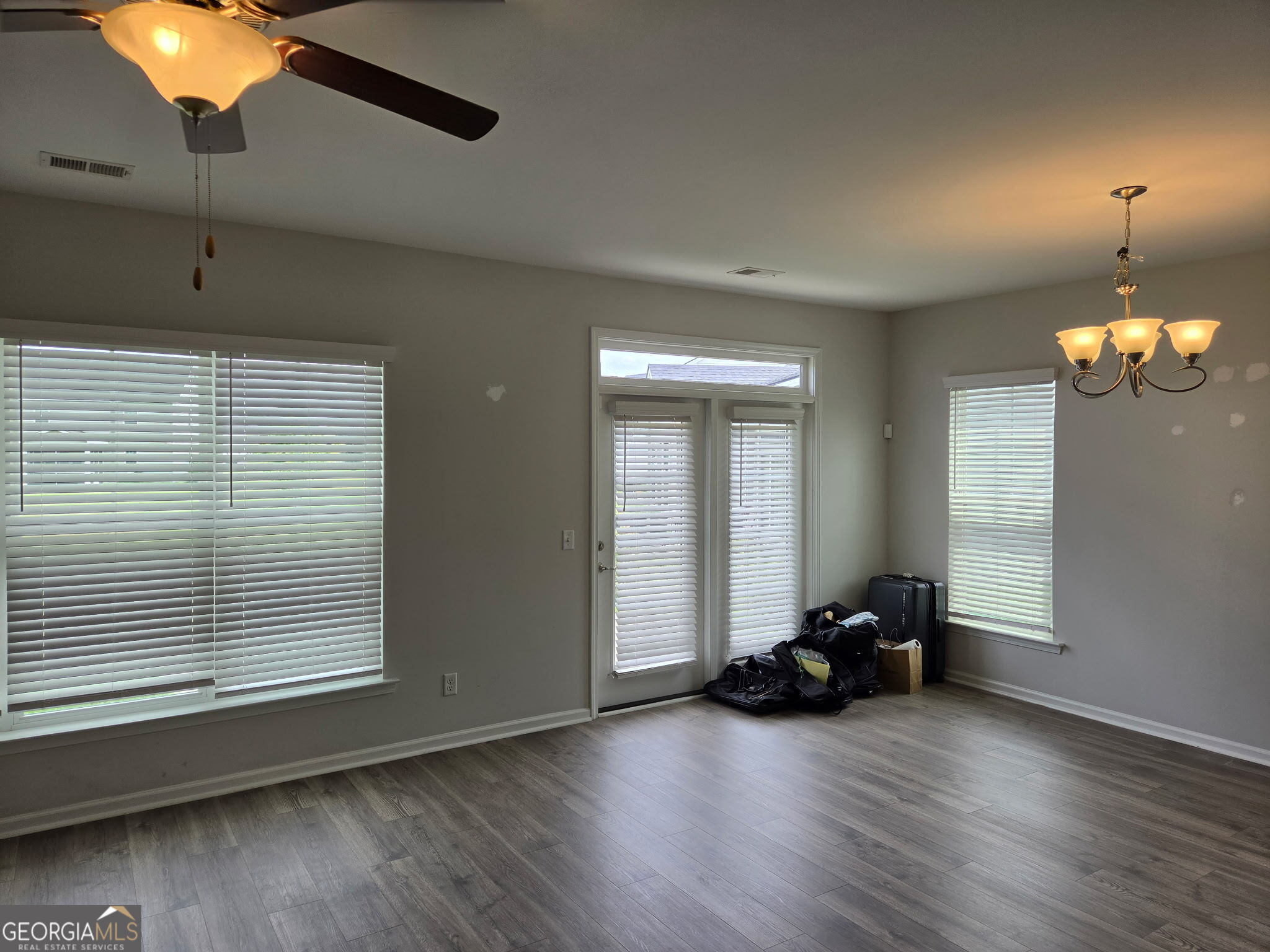 9 Headlands Court Property Photo 6