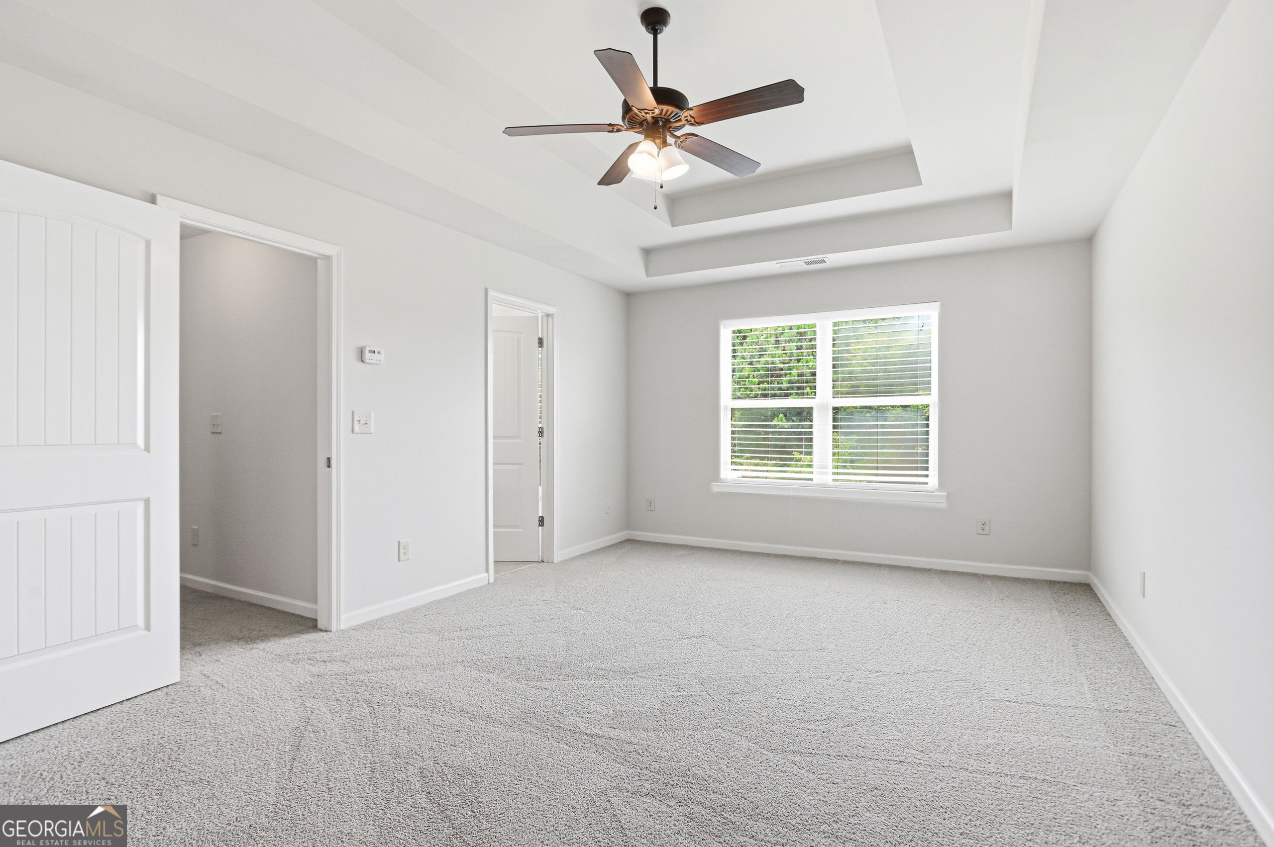77 Hamil Court Nw Property Photo 4
