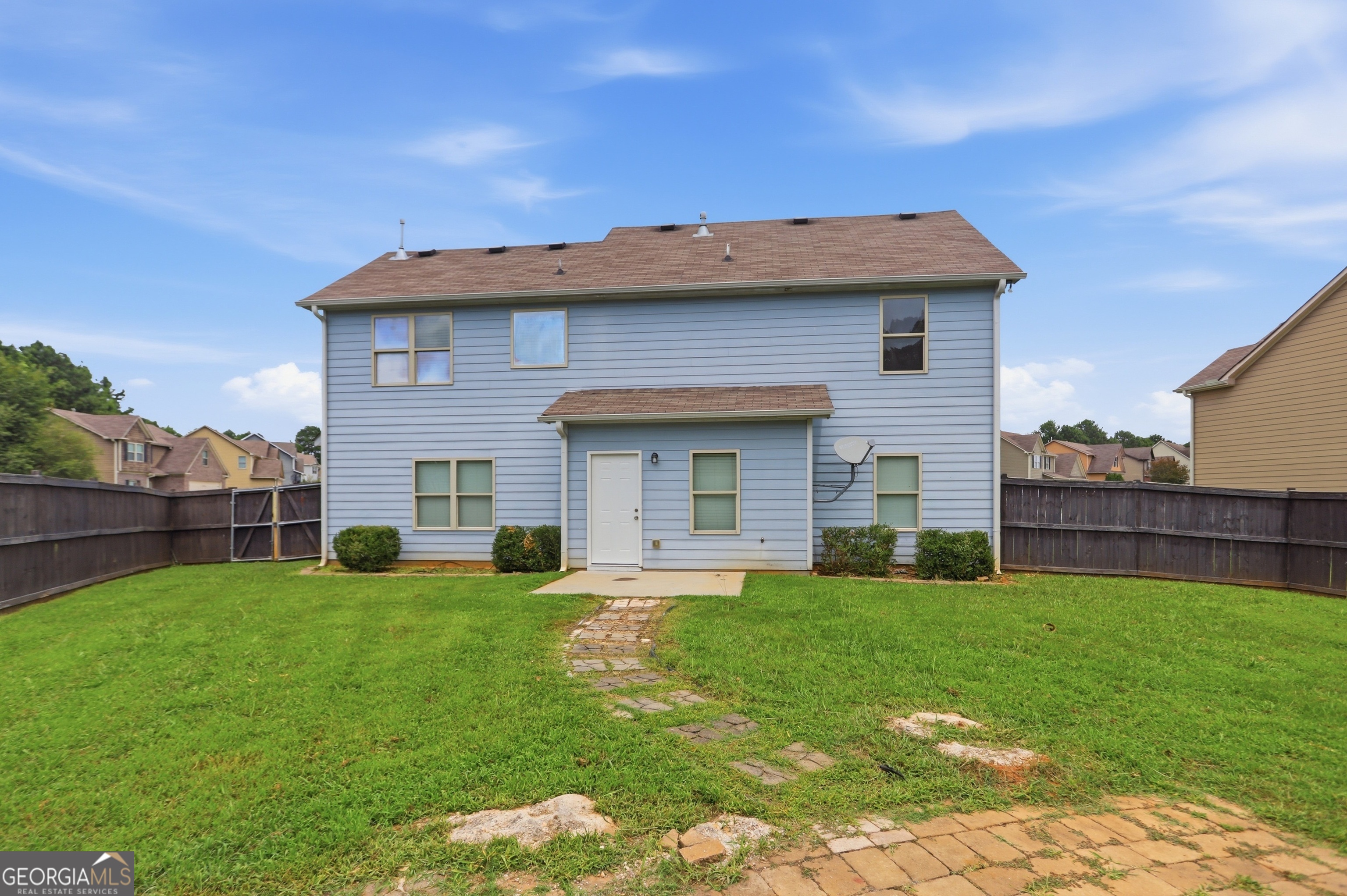 77 Hamil Court Nw Property Photo 5