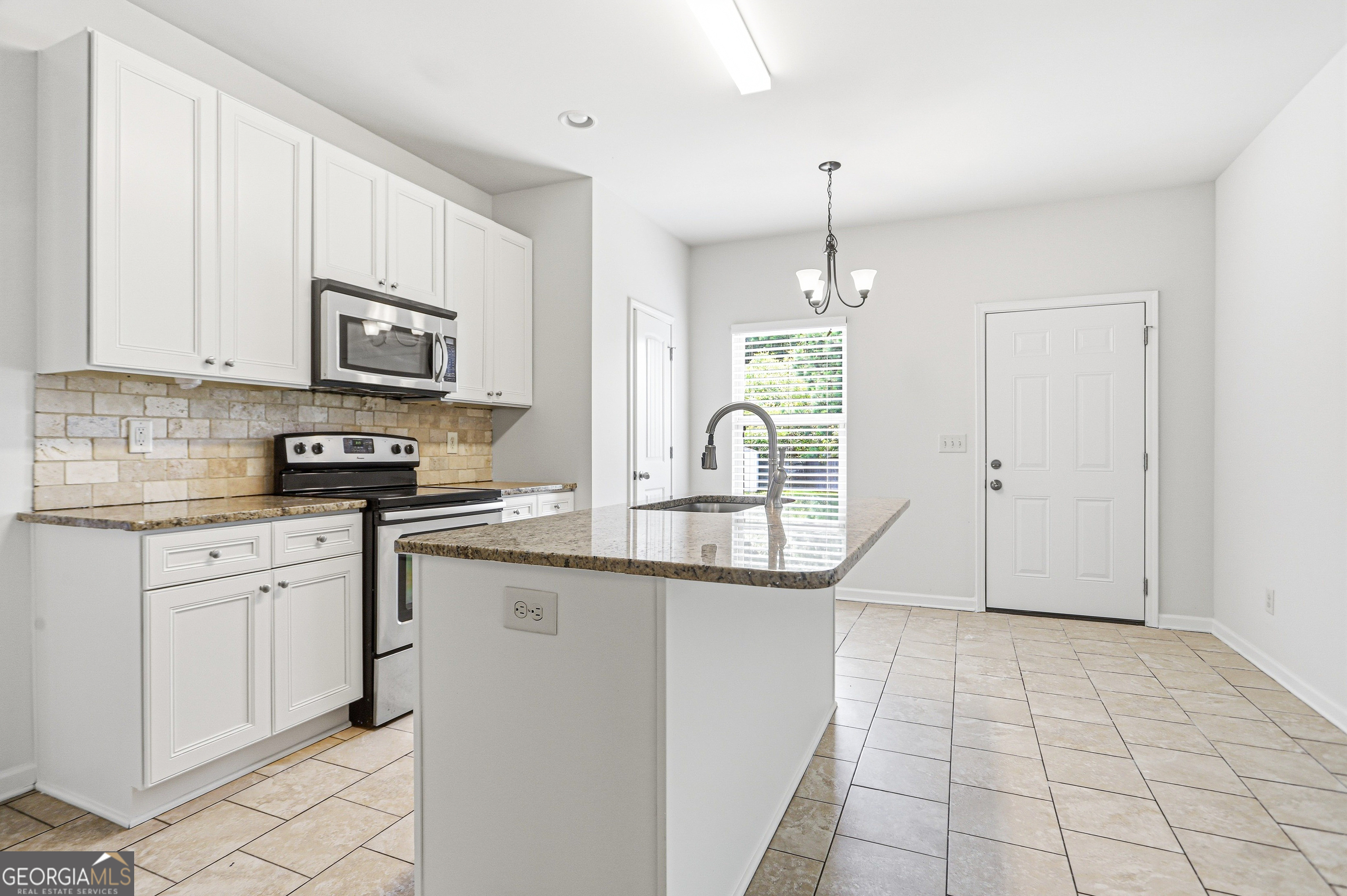 77 Hamil Court Nw Property Photo 14