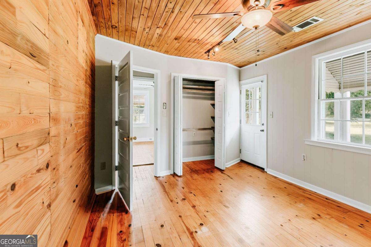 6 Burt Road Property Photo 5