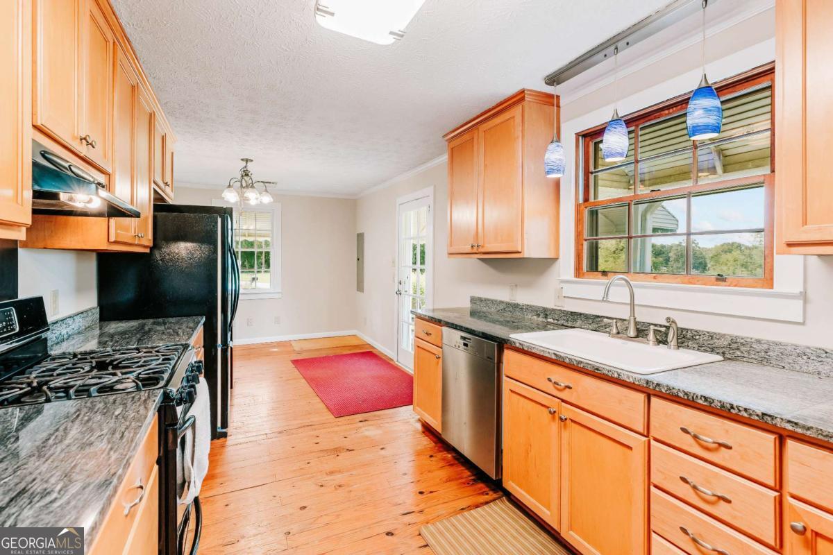 6 Burt Road Property Photo 11