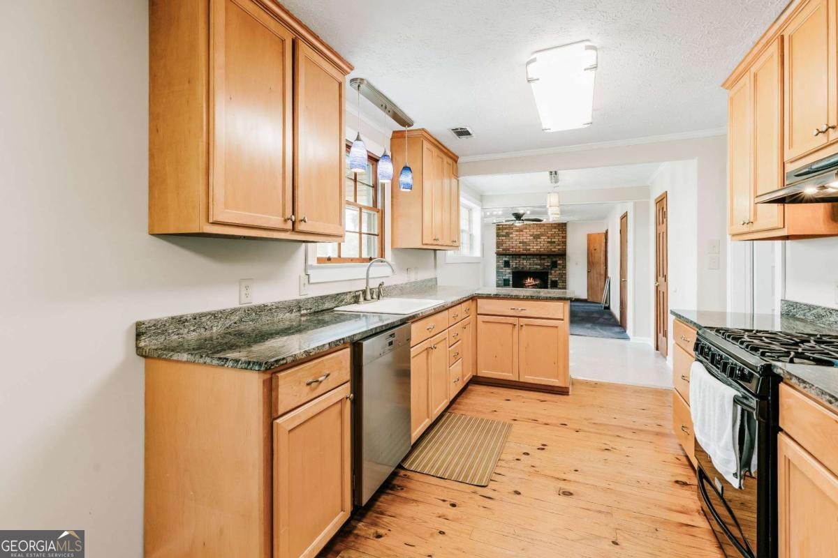 6 Burt Road Property Photo 16