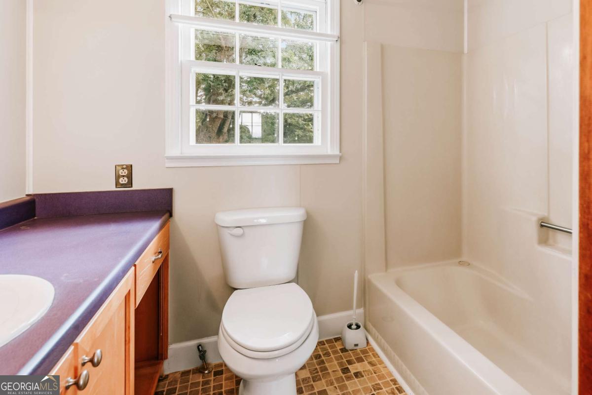 6 Burt Road Property Photo 20