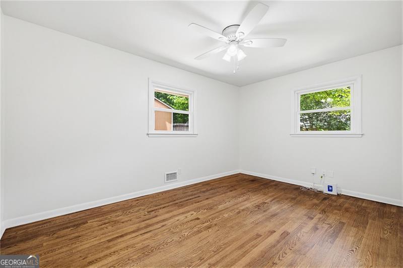 1089 Chatsworth Drive Property Photo 18