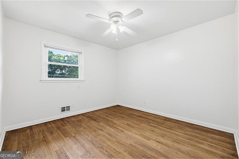1089 Chatsworth Drive Property Photo 22