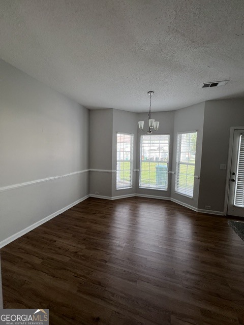 2770 Parkway Cove Property Photo 8