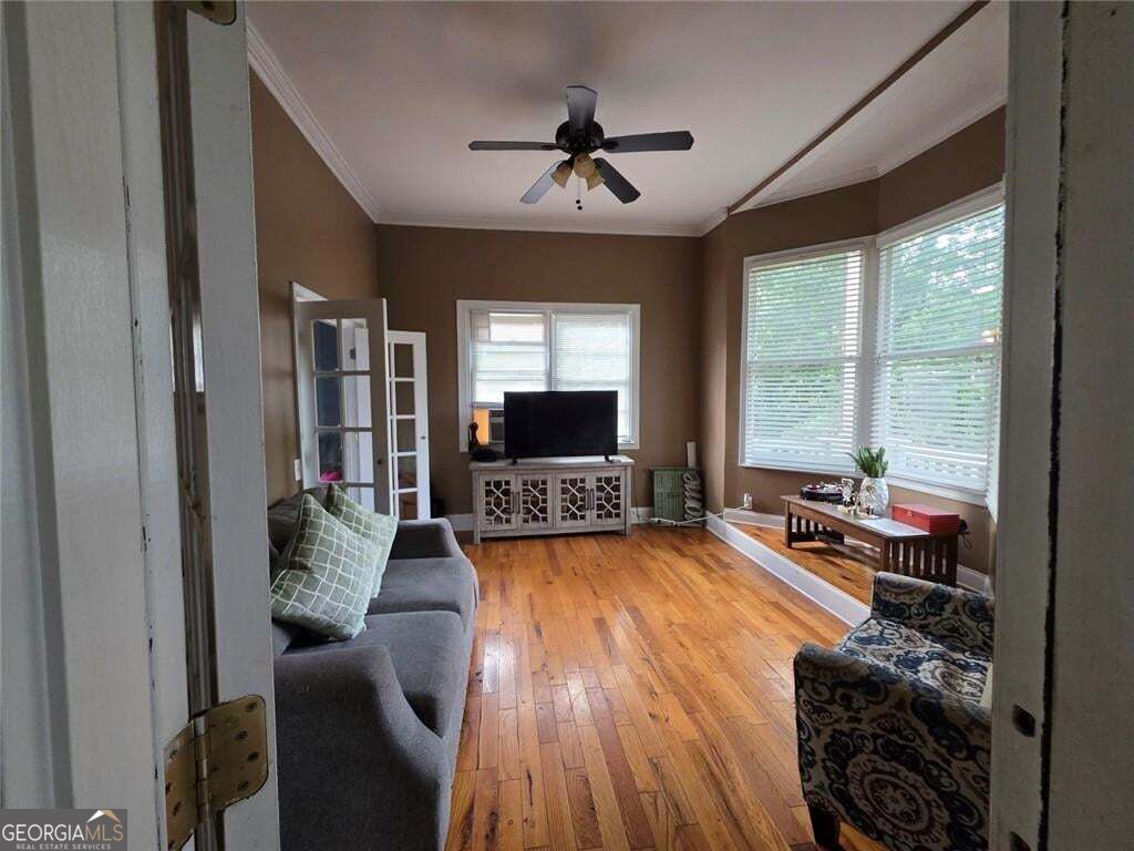 1565 Lawton Avenue Property Photo 3