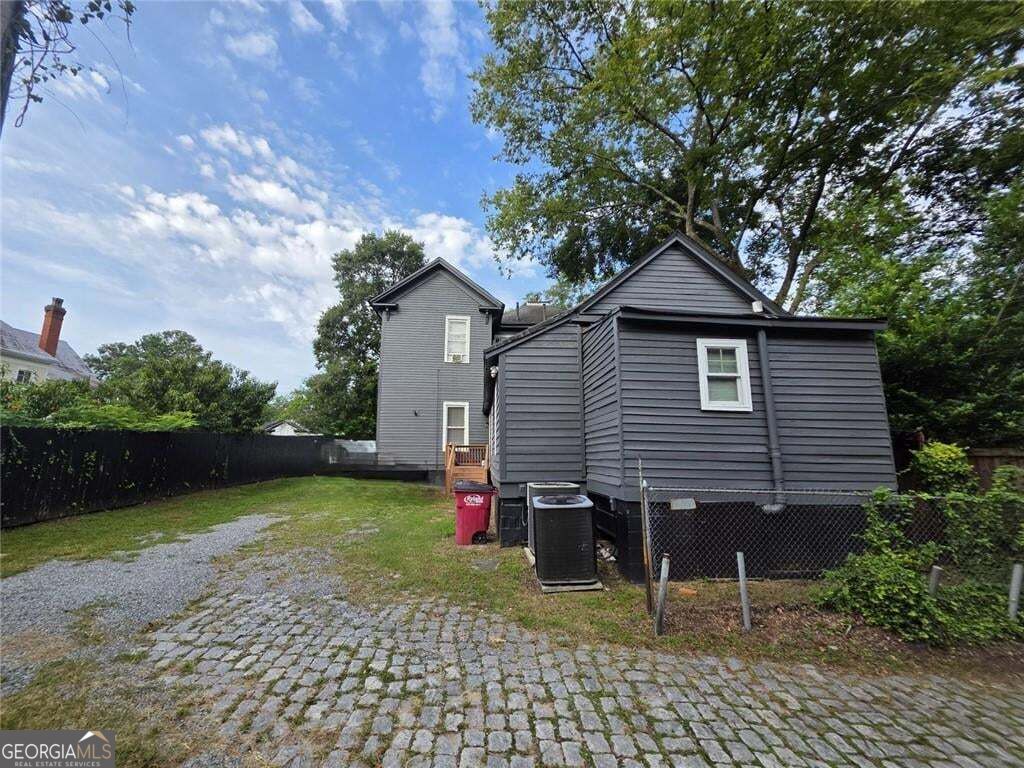 1565 Lawton Avenue Property Photo 19