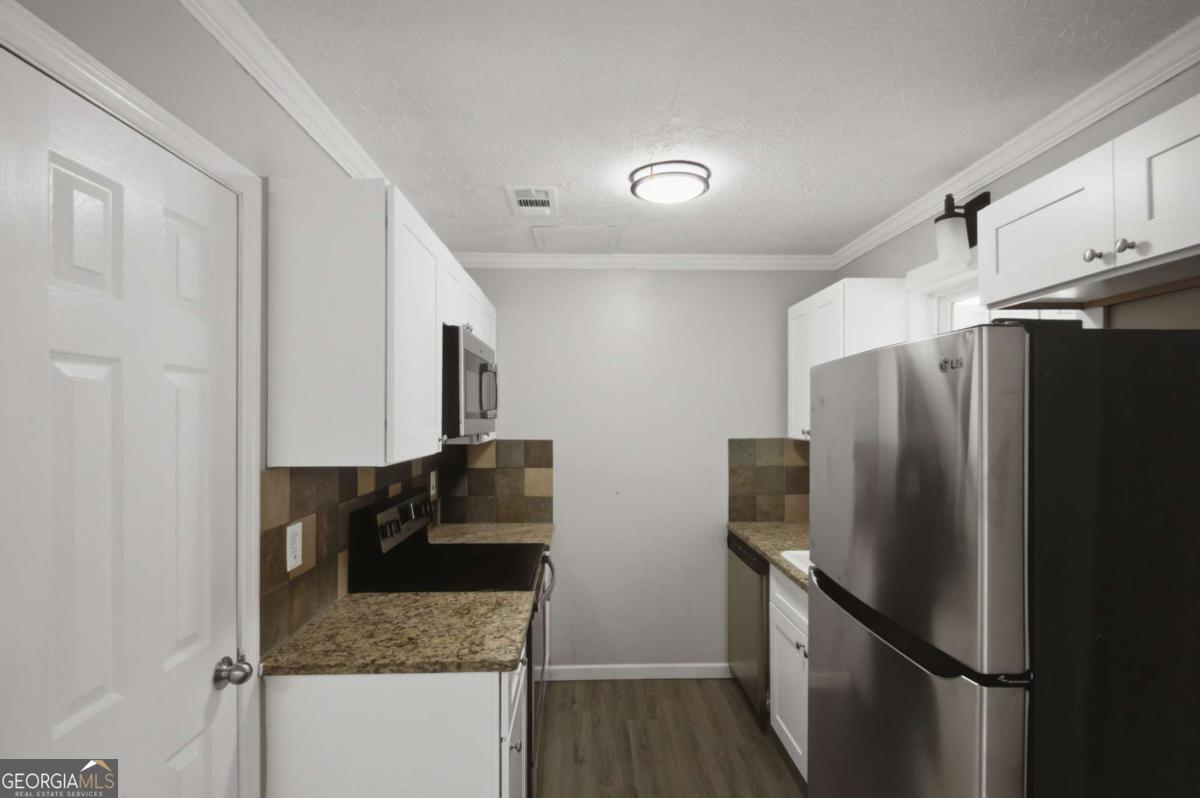 218 Mill Creek Place Property Photo 4