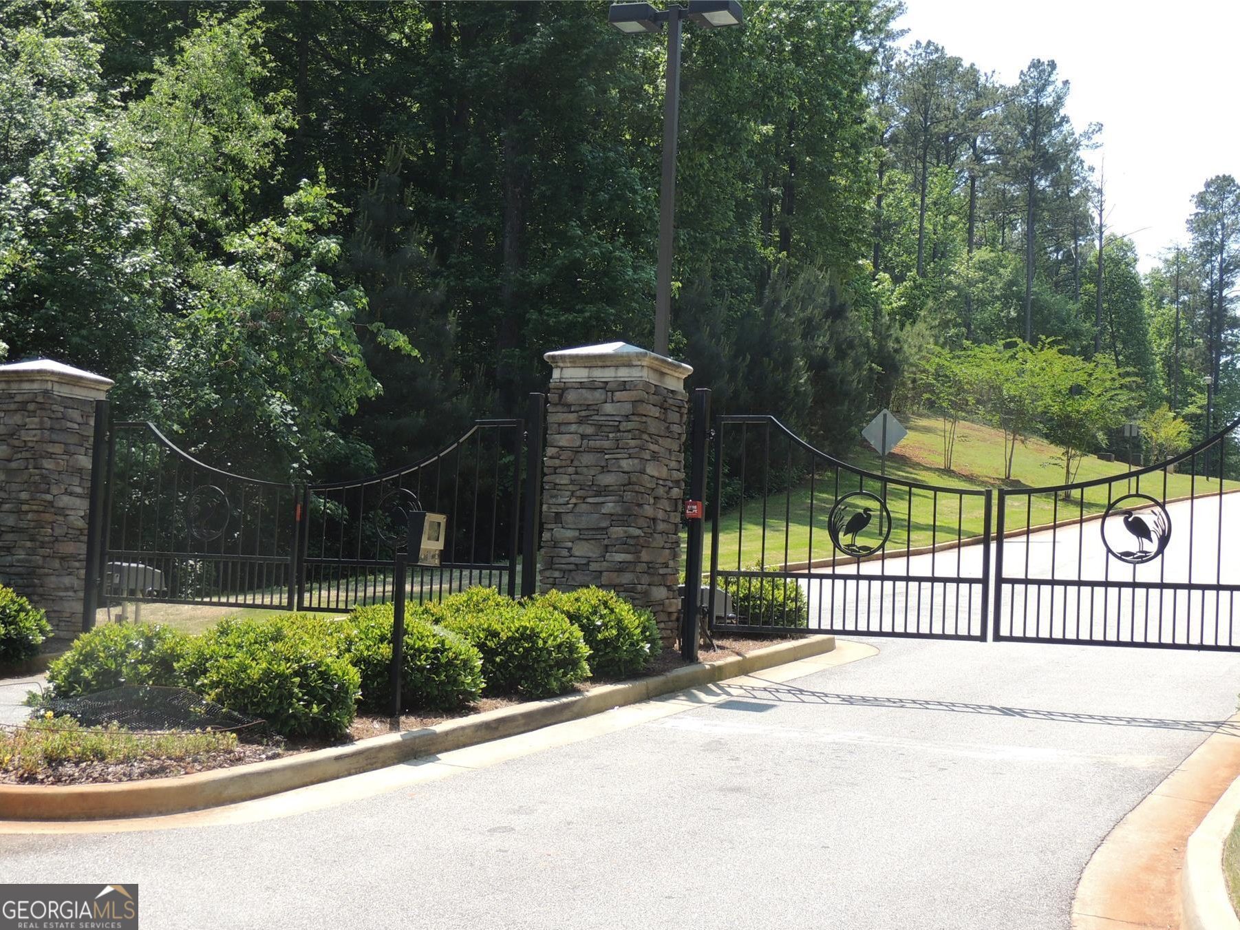311 Willow Pointe Drive Property Photo 2
