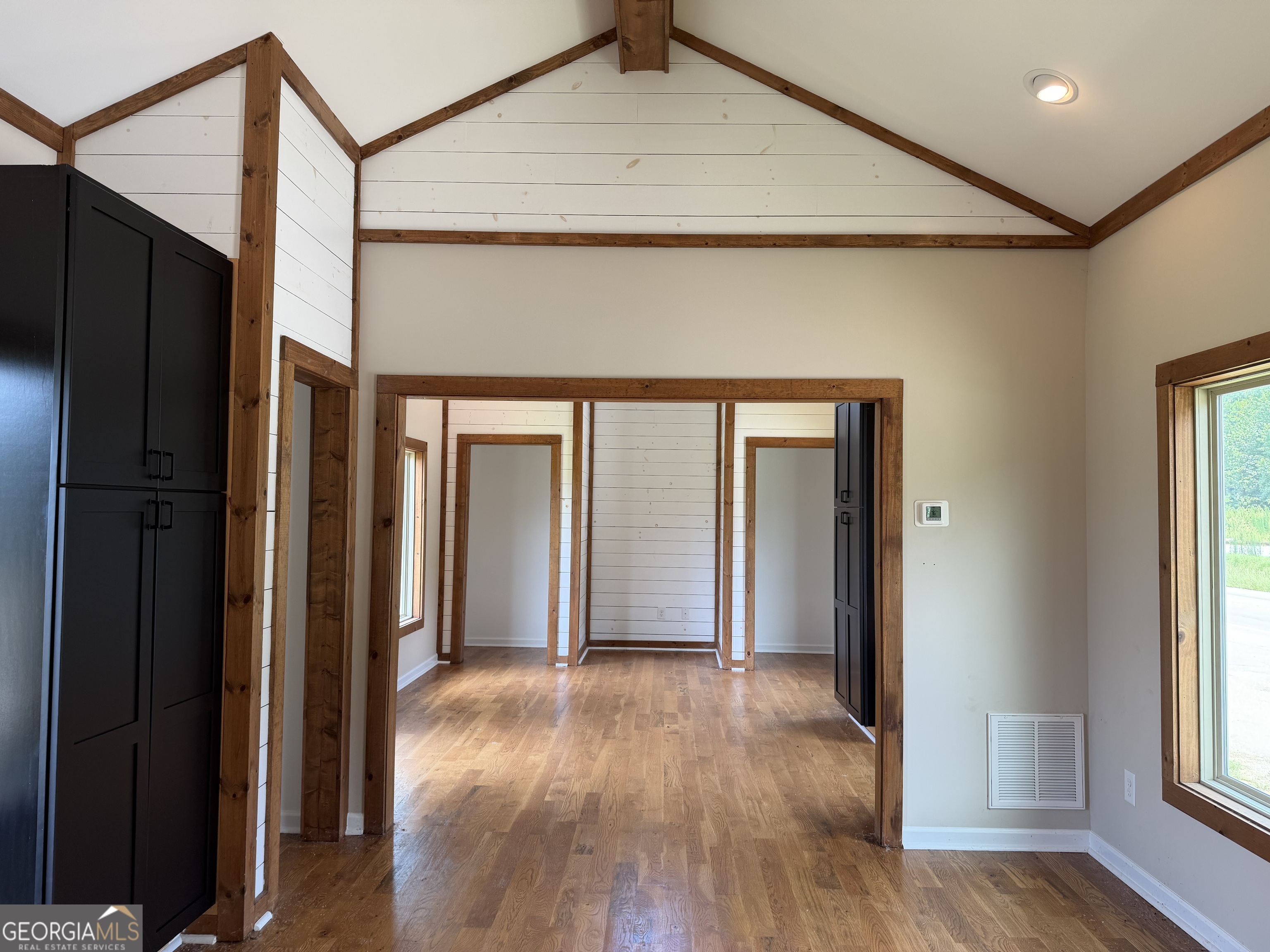 506 Main Street Property Photo 15