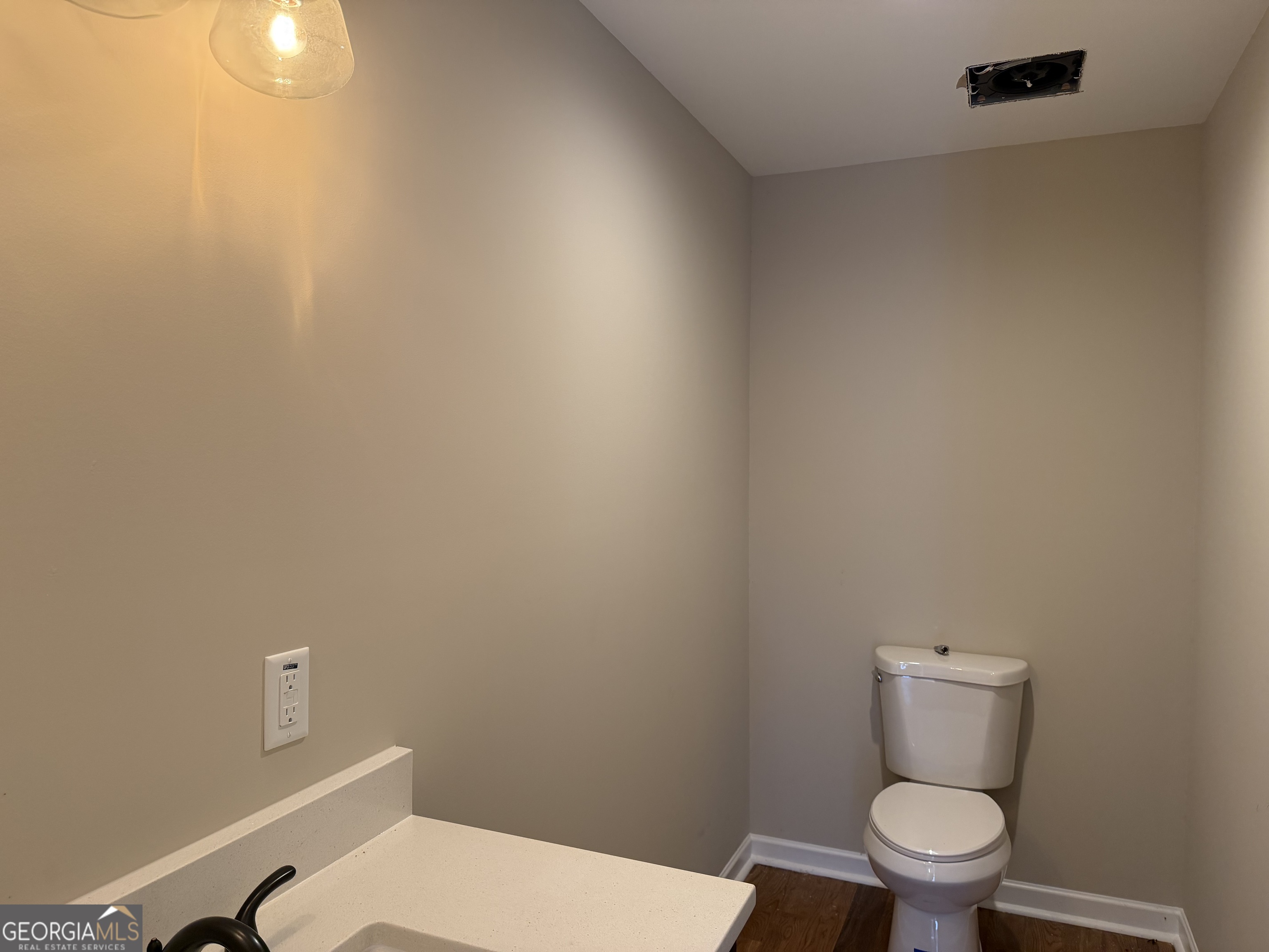 506 Main Street Property Photo 18