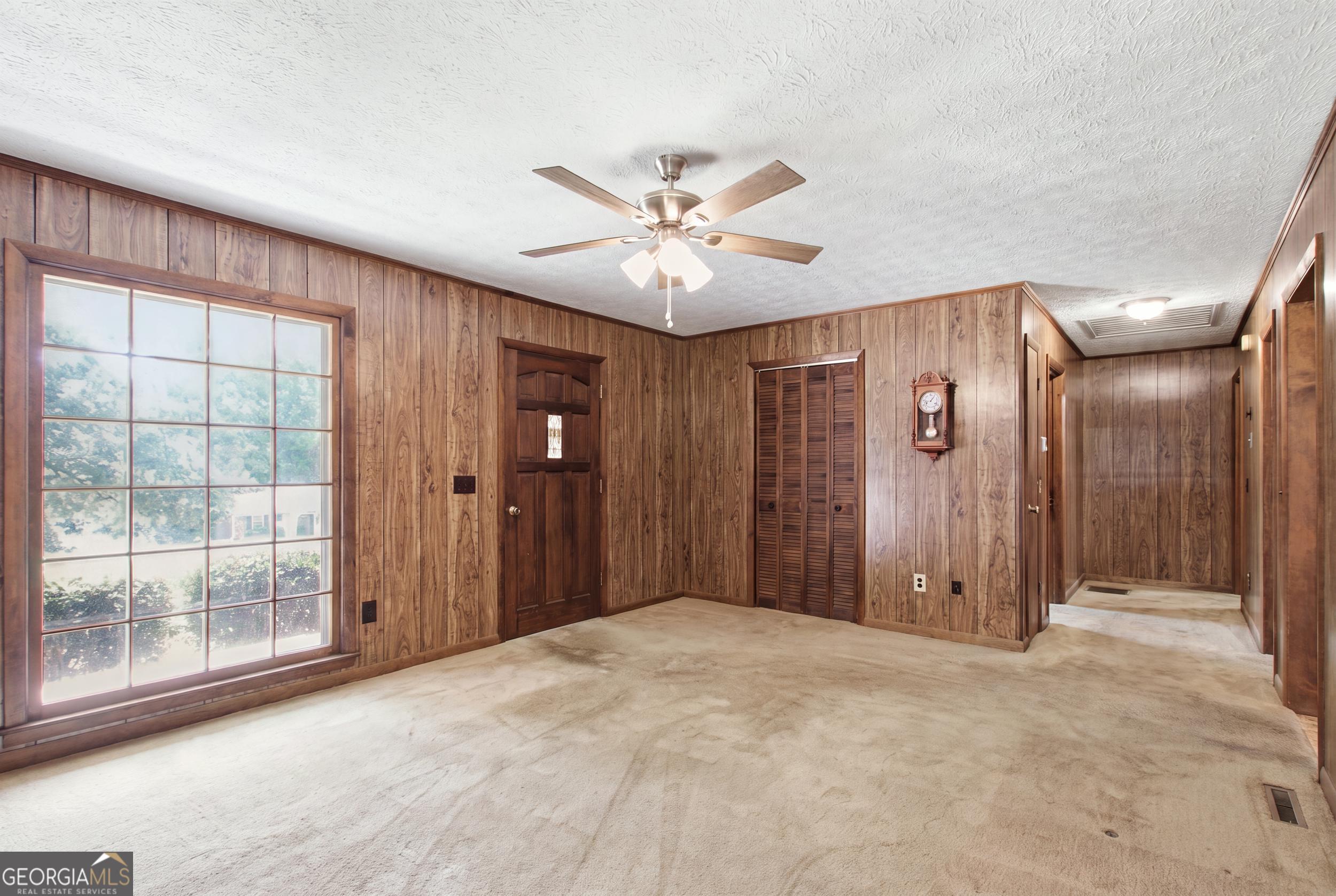 3863 Highway 105 Property Photo 4