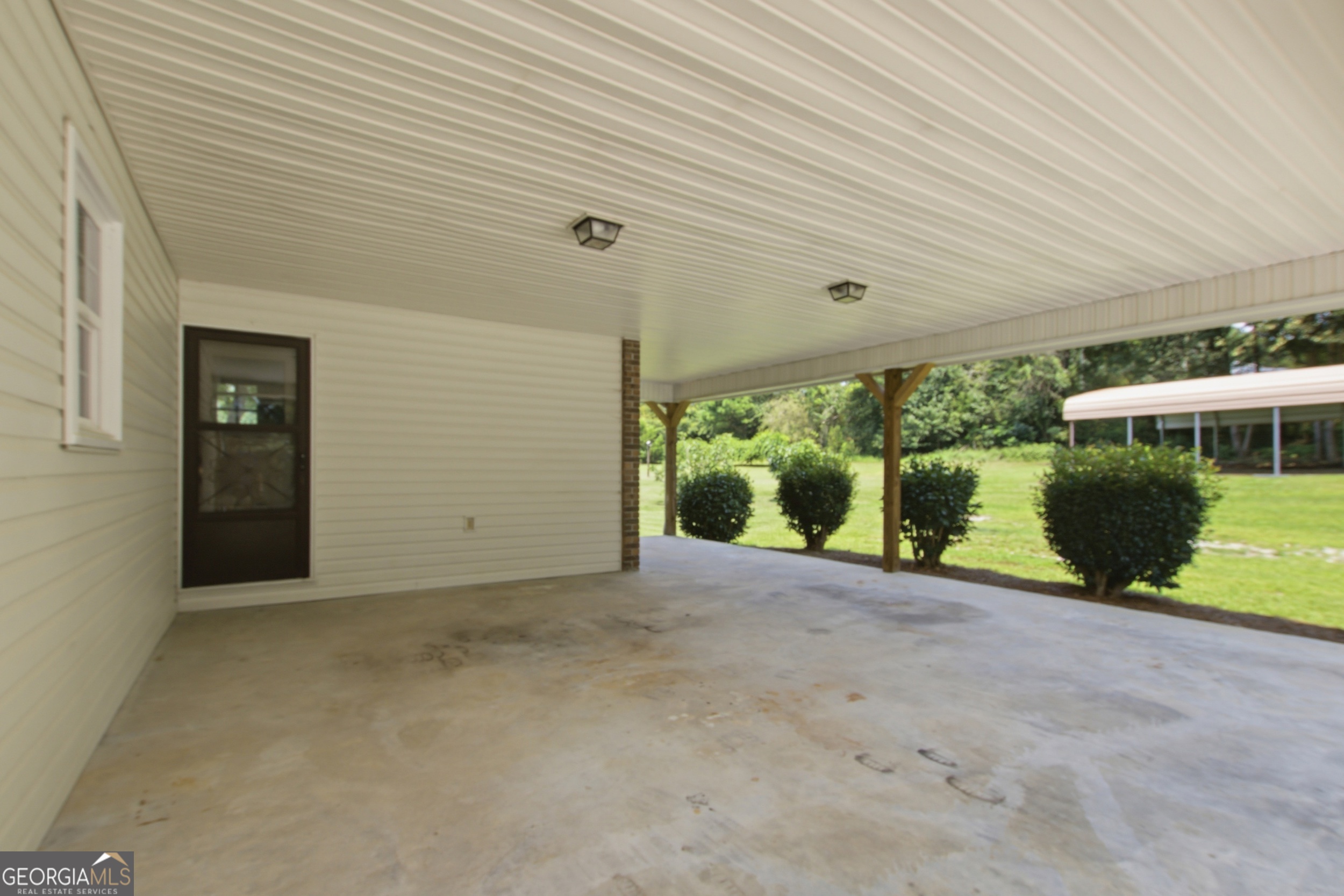 3863 Highway 105 Property Photo 18
