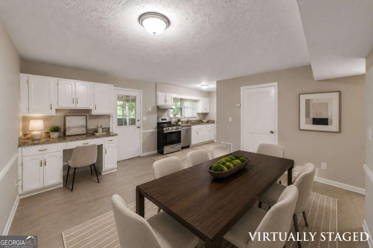2611 Golfview Terrace Se Property Photo 3