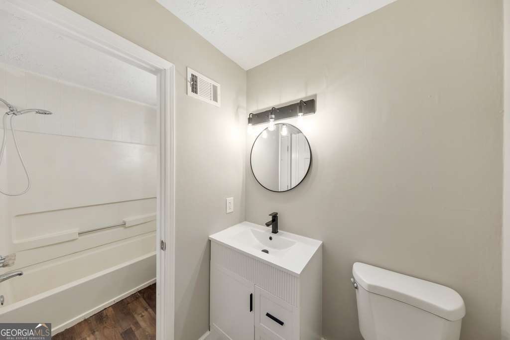 2611 Golfview Terrace Se Property Photo 4