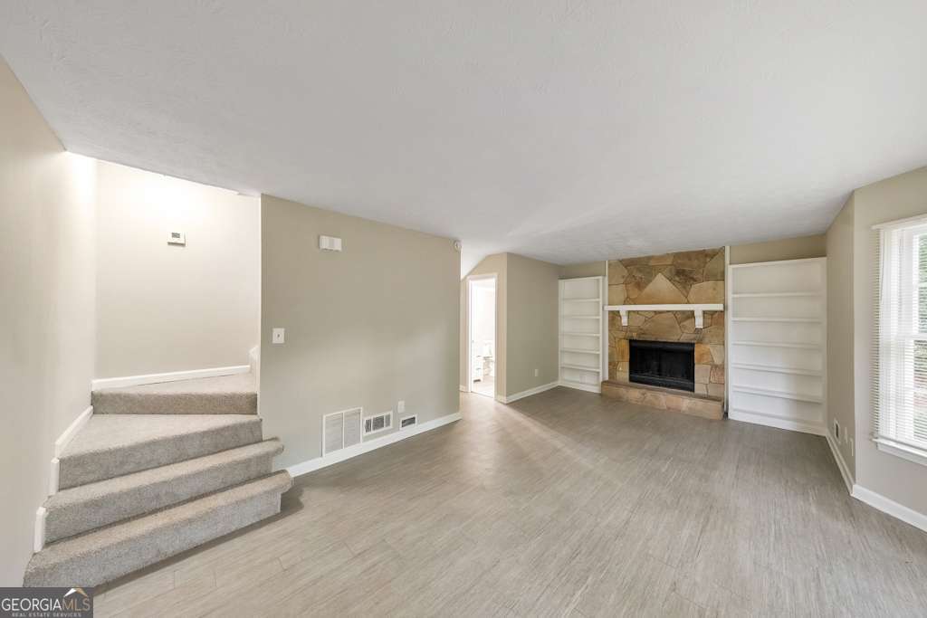 2611 Golfview Terrace Se Property Photo 8