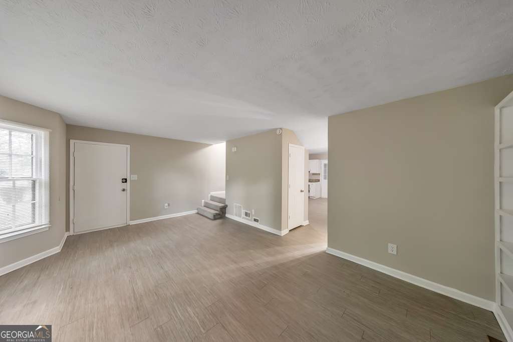 2611 Golfview Terrace Se Property Photo 11