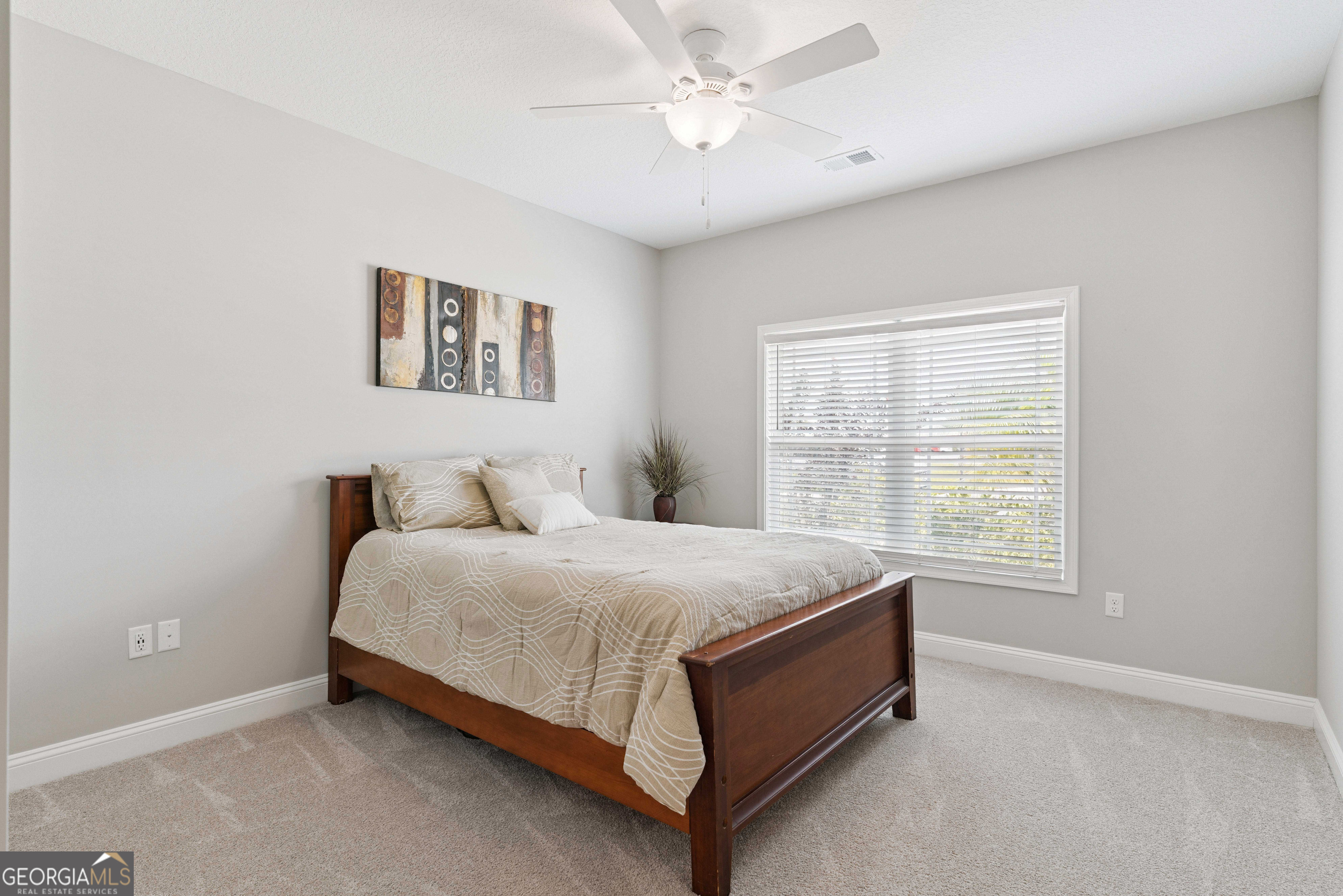 136 The Villas Way Property Photo 3