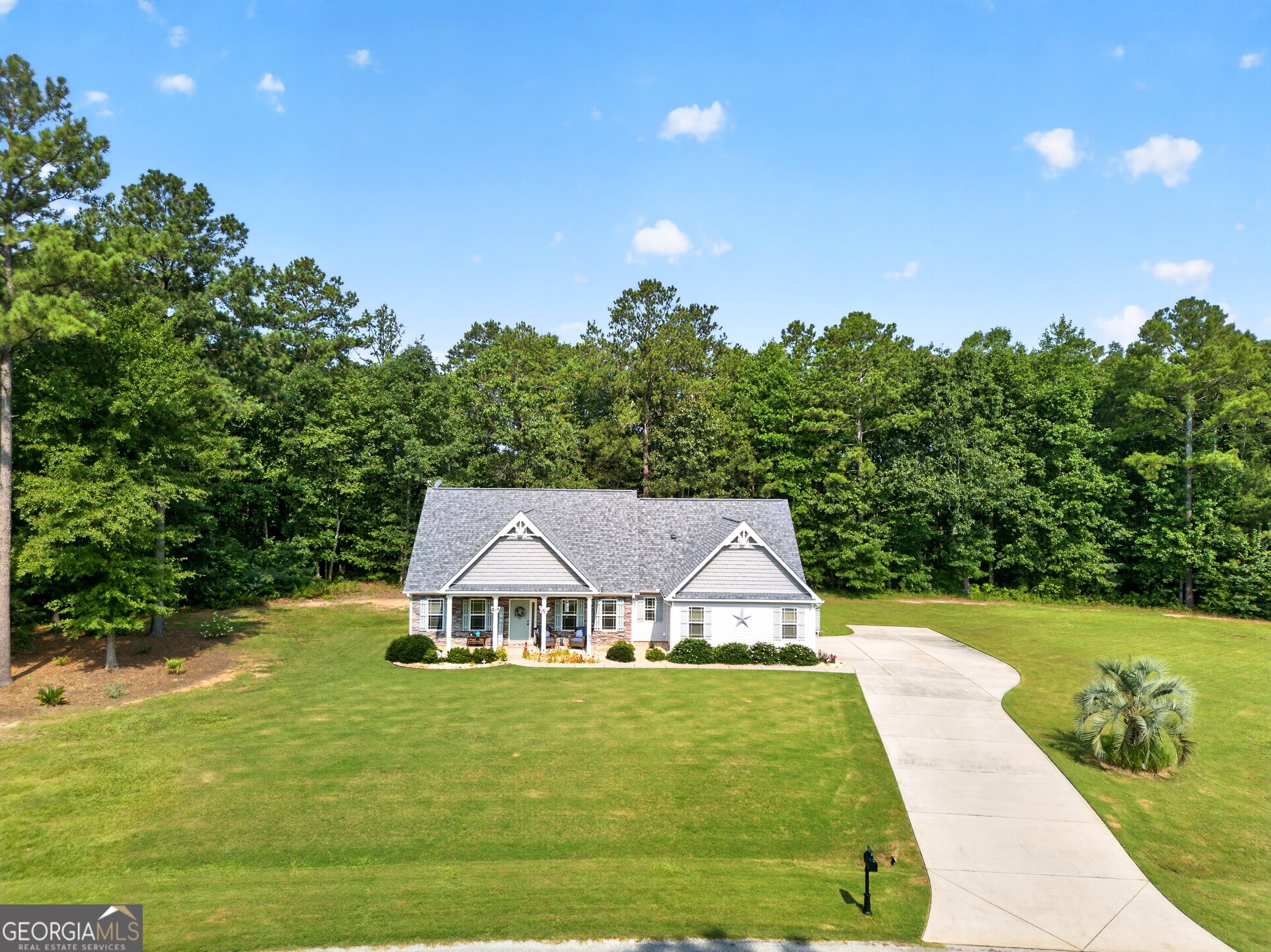 225 Cole Forest Boulevard Property Photo 1