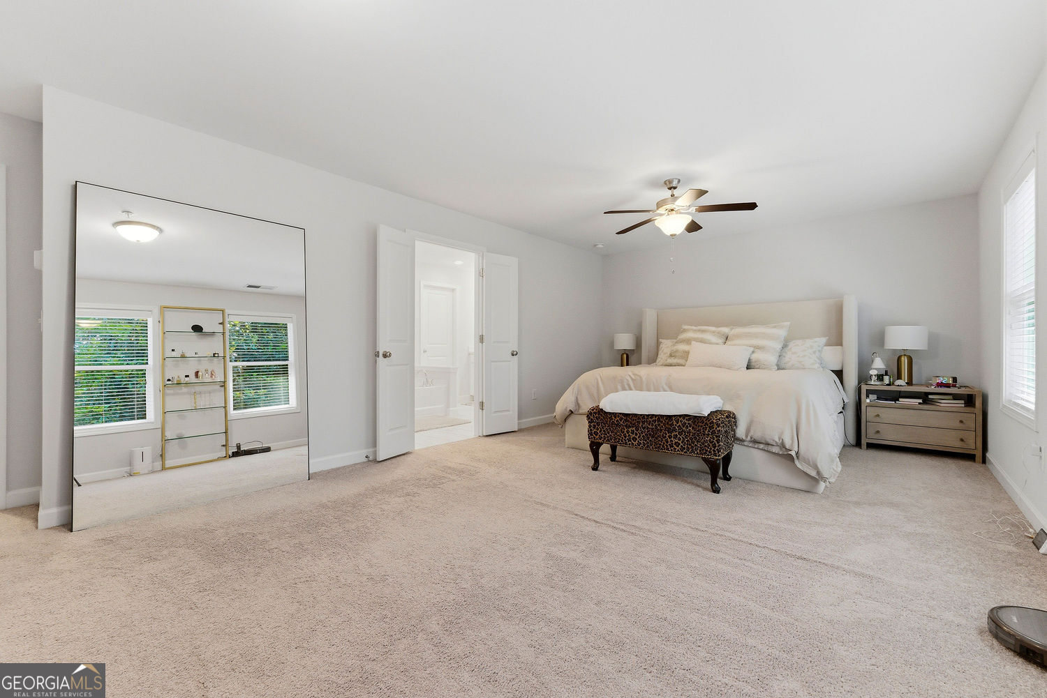 1004 Rohner Way Property Photo 12
