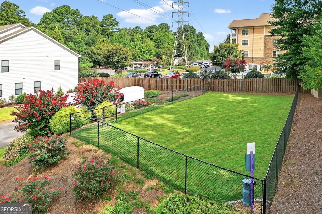 1004 Rohner Way Property Photo 26