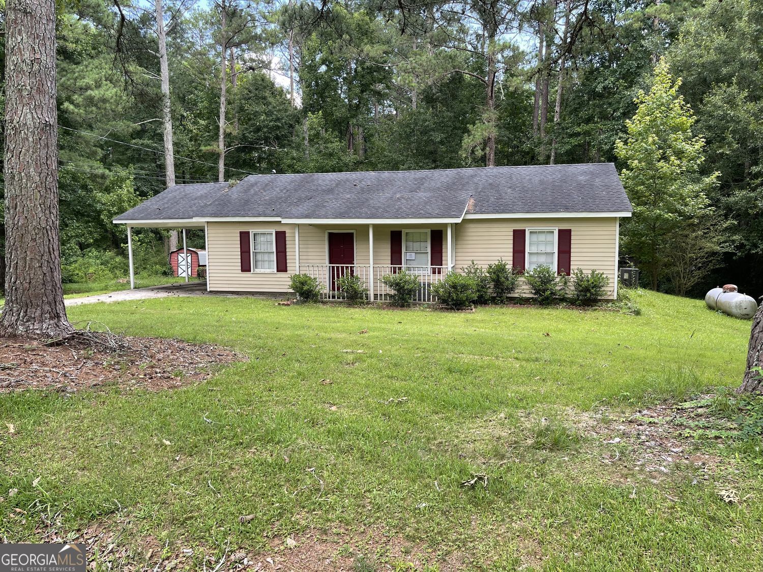 200 Glover Circle Property Photo 1