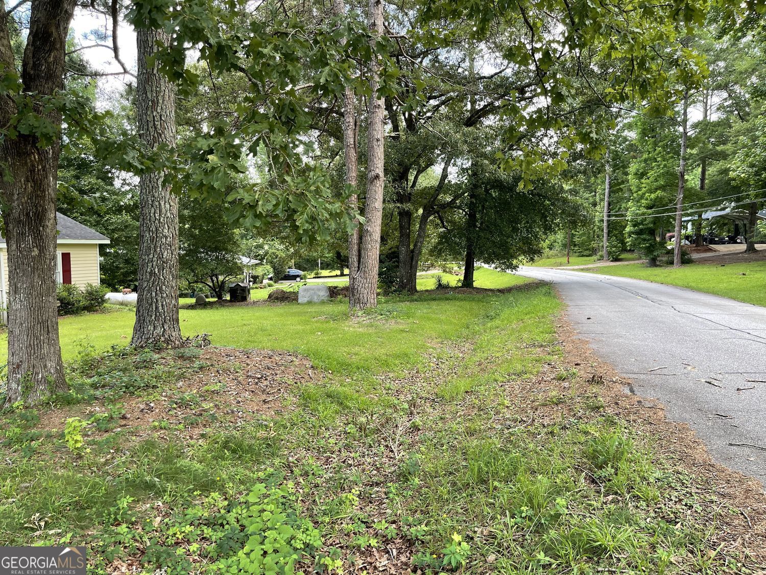 200 Glover Circle Property Photo 6