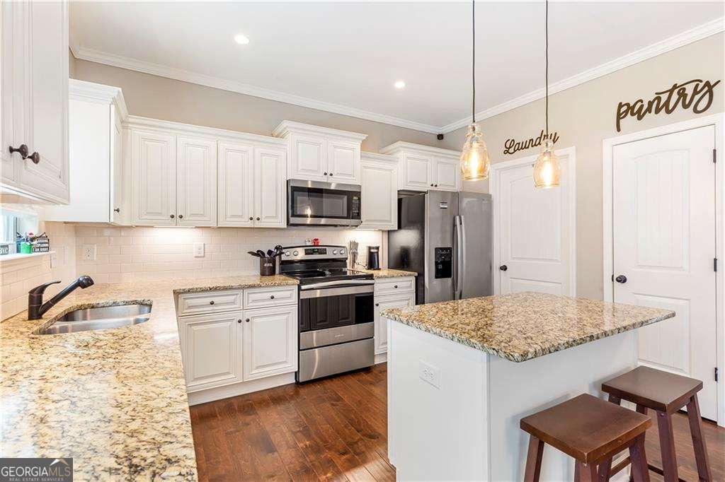 144 Fieldcrest Drive Property Photo 15